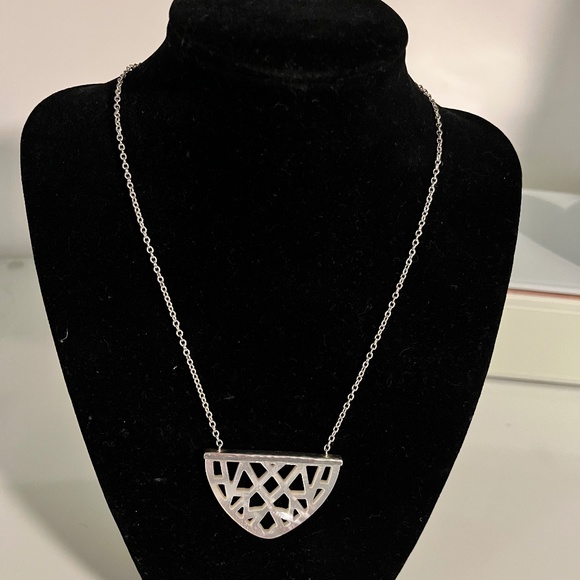 Silpada GLEAMCATCHER Sterling Silver & Mother of Pearl Necklace - Picture 1 of 1